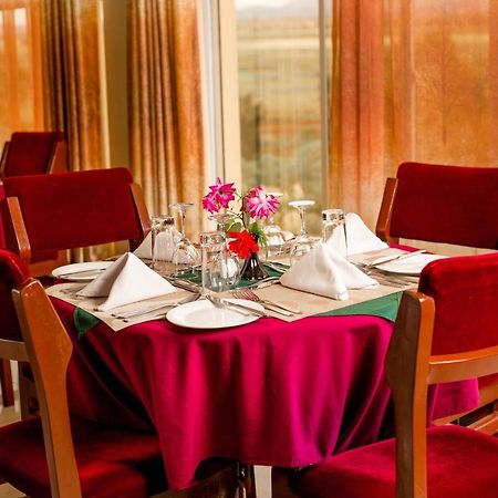 A1 Hotel And Resort アルーシャ エクステリア 写真