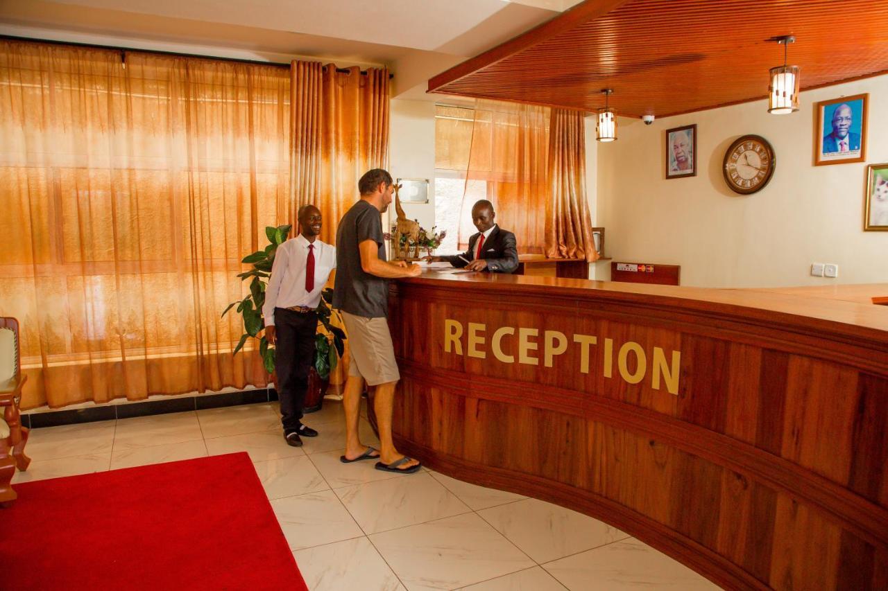 A1 Hotel And Resort アルーシャ エクステリア 写真