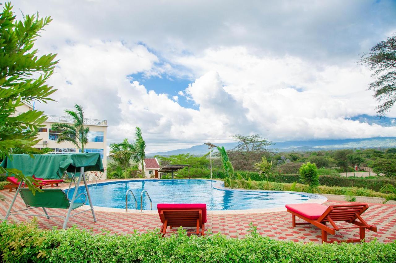 A1 Hotel And Resort アルーシャ エクステリア 写真