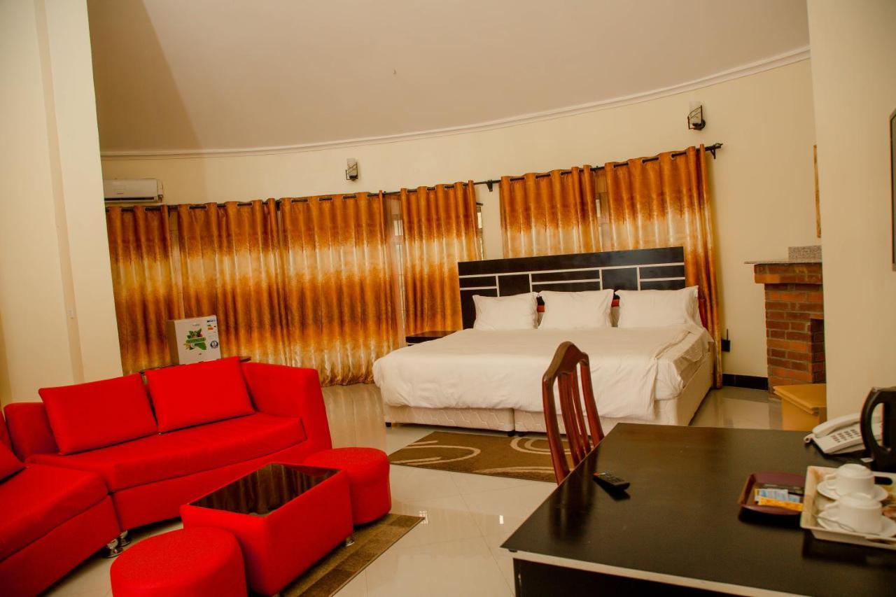 A1 Hotel And Resort アルーシャ エクステリア 写真
